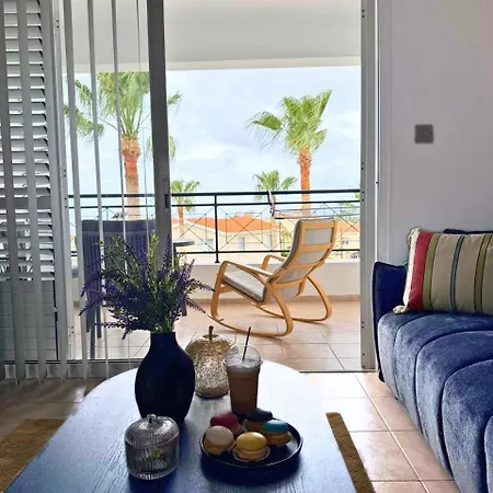 Sea View With Pool & Balcony Near Coral Bay *